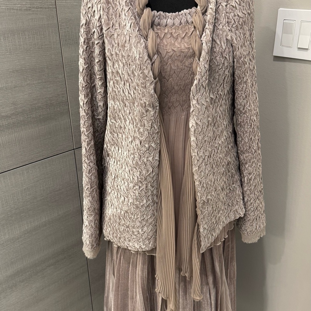 KOMAROV  3 pcs Taupe ladies XL dressy outfit